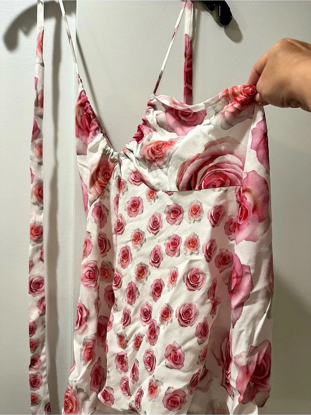 VIVETTA Floral Rose Camisole in White & Pink Size 42